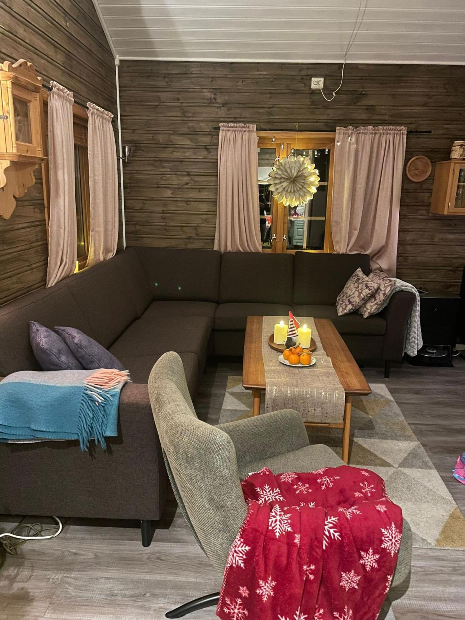 Trivelig Hytte I Senja. Ngoại thất bức ảnh